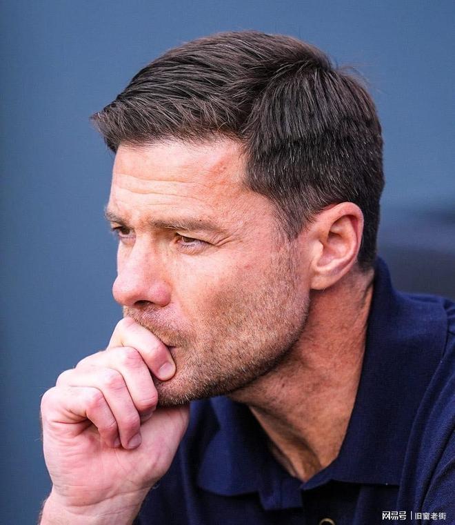 R星每日大赛少女神探海报