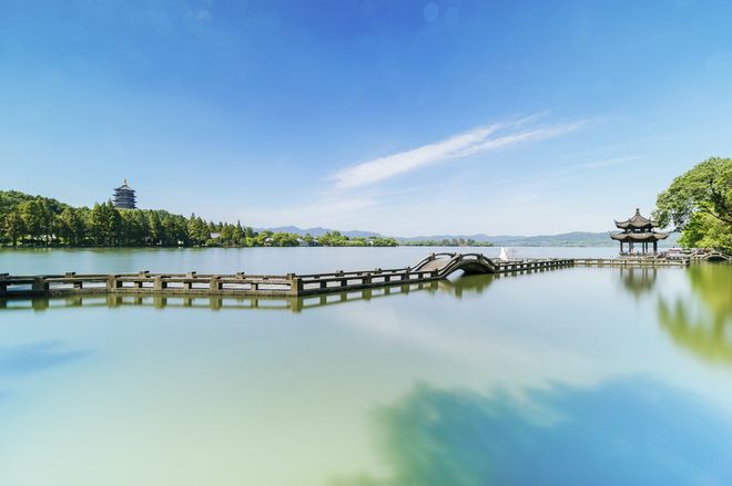 止寸在线看海报