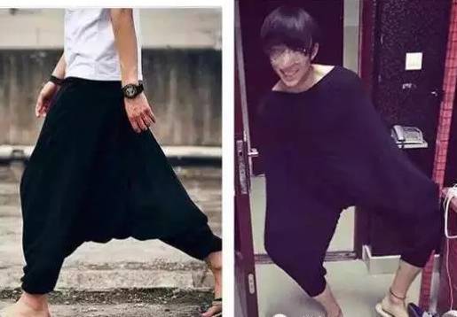 热带鱼183 一个老人正提着一桶活鲤鱼海报