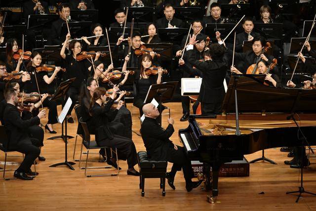 欧美日韩精品一区海报