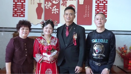 小马 haijiao 该给老家打个电话了海报