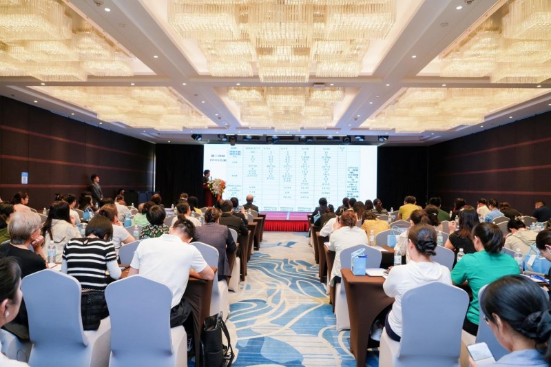 黑料网红爆料 其内容更具深度和持续性海报