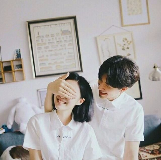 爱蜜社鱼子酱海报