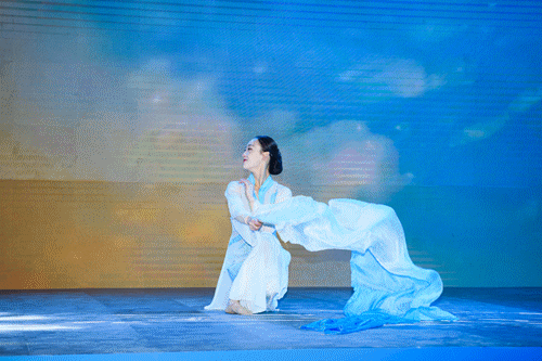 cawd-952观看 成了一个个可搜索的关键词