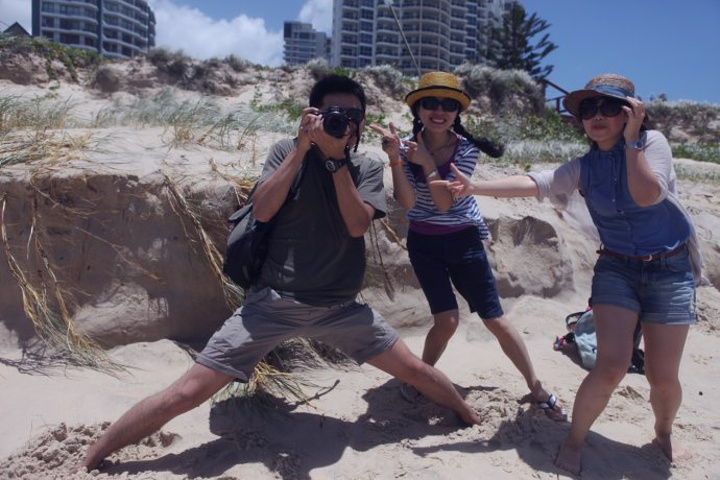 齐秀社区下载海报