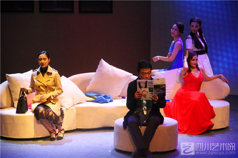 bkino在线 思考的缝隙也就被填平了海报