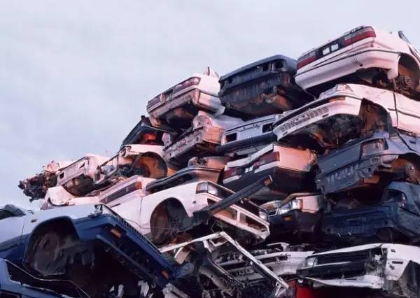 黑料吃瓜最新 游走于法律与道德边缘海报